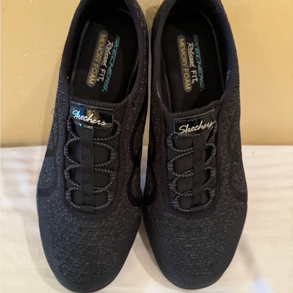 Skechers black size 9 - Picture 2 of 5